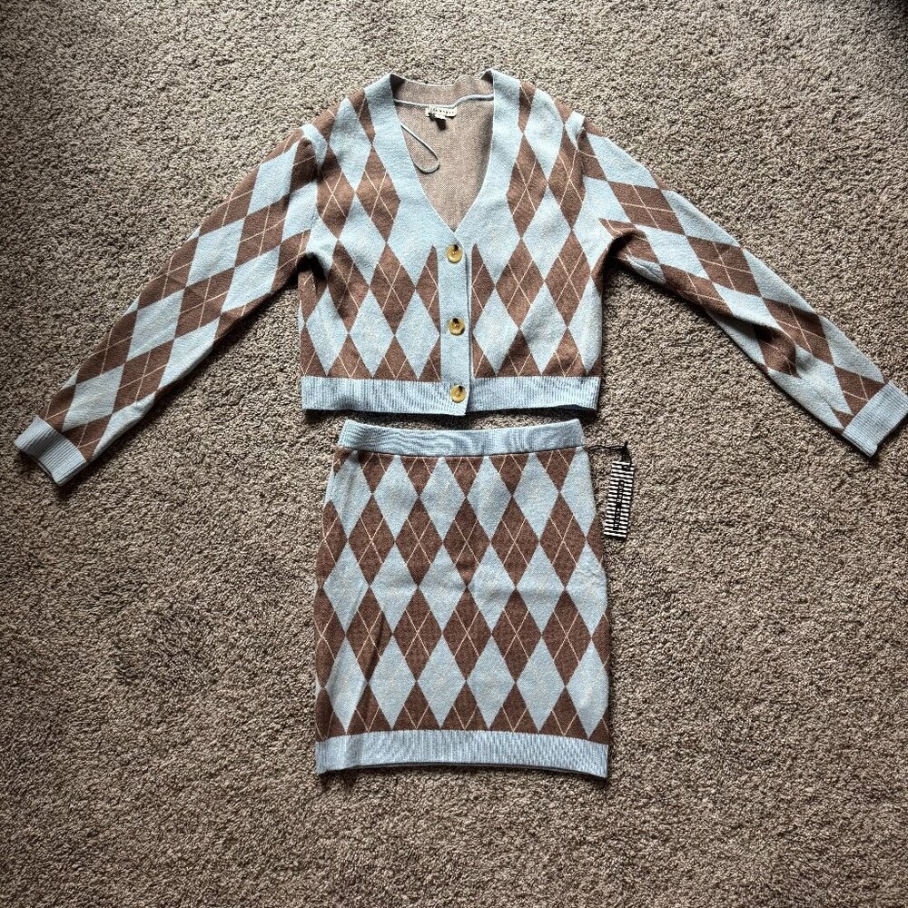 Women's Diamond Button-front Cardigan V-neck Long Sleeve Soft Knit Sweater Set
